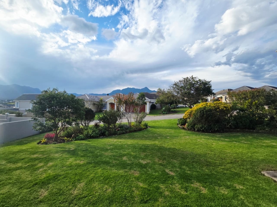 3 Bedroom Property for Sale in Kingswood Golf Estate Western Cape